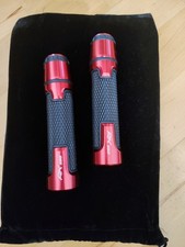 Coppia di manopole rosse per Kymco AK 550.Per KYMCO AK 550 2017-2022 AK550 2021