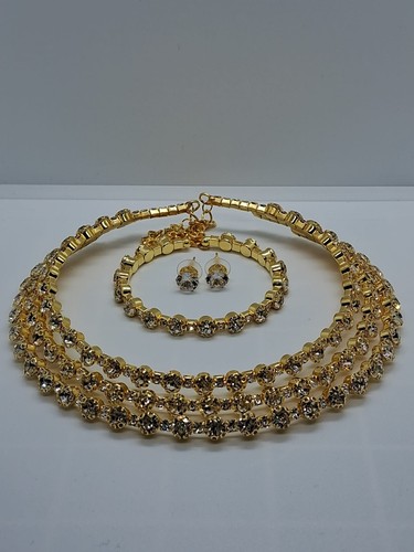 Set orecchini collana