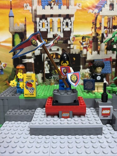 Lego castle mini figure - lego,