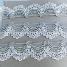 Bordo ricamato argento e