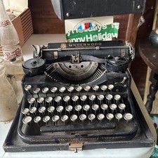 Antica macchina da scrivere