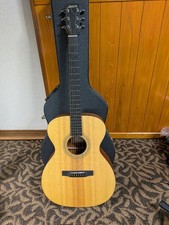 Larriv E Larrive Chitarra