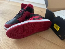 Nike jordan mid 1 reverse bred