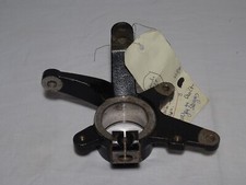 Moyeu de roue avant gauche