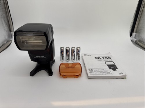 Nikon 700 speedlight flash - sb-700,