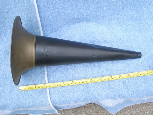 Antico corno campana fonografo