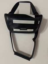 Freitag  Jamie Black And White