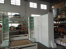 mobili camera da letto completa usata colore bianco rifiniture verdi 