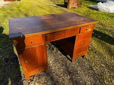 SCRIVANIA O CATTEDRA DELLA