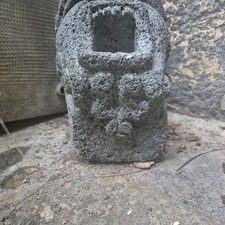 Chiave di Volta pietra lavica 45x45x25 scolpita a mano