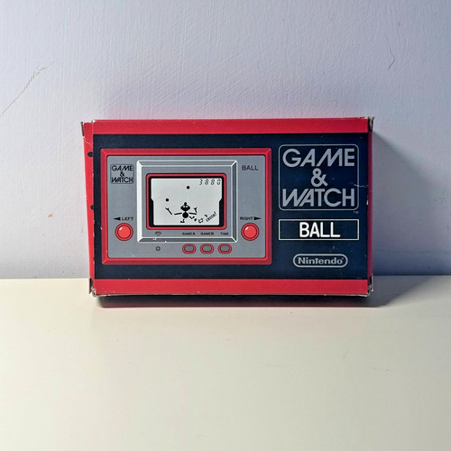 Nintendo game watch - &,