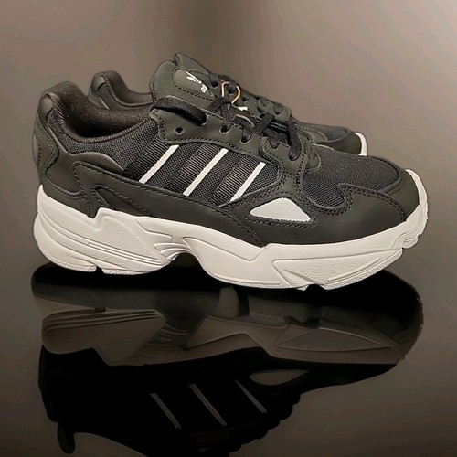 Scarpe adidas falcon taglia - w,