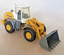 Conrad 2435 Liebherr 538 pala