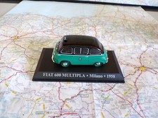 FIAT 600 Multipla Milan 1958 IXO pour Altaya Taxis du monde 1/43 sur socle