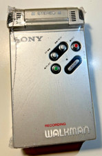 Sony WM-R2 recording Walkman