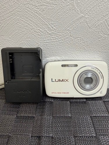 Fotocamera digitale compatta