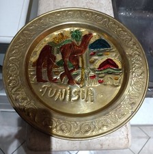Piatto Tunisia antico finemente decorato in ottone