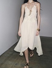 ZARA ABITO DONNA SCOLLO A V