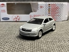 Welly 1:60 Opel Astra GTC 2005 1:64 NEX modellino auto pressofuso Vauxhall 1:64 argento