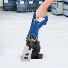 Punzonatrice elettroidraulica