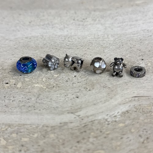 Tedora glass charm blue - tedora,