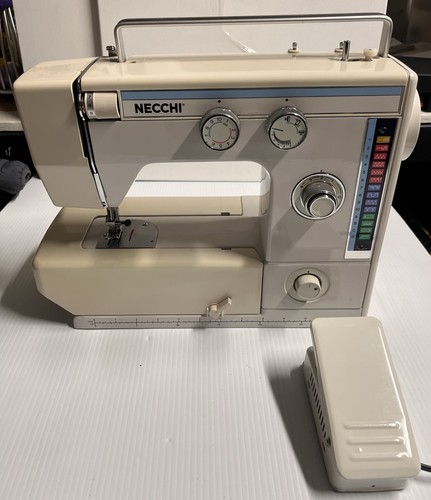Vintage necchi model 537l - necchi,