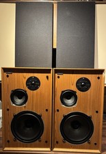 Coppia di altoparlanti hi-fi