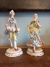 Coppia Di Statue In Porcellana