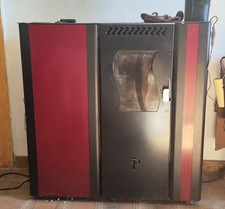 STUFA A PELLET CANALIZZATA 