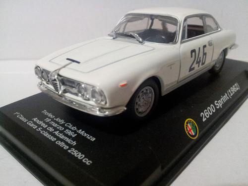 Modellino alfa romeo 2600 - romeo,