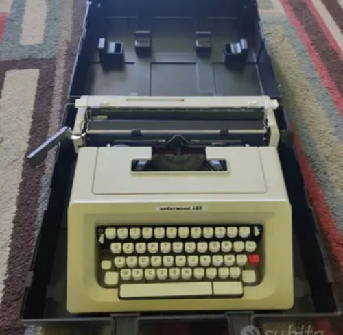 Macchina scrivere olivetti - da,