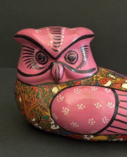 Statuina gufo rosa - , argilla