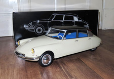 Citroen DS 19 - 1/12 - Premium