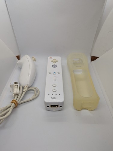 Nintendo wiimote nunchuk - nintendo, +