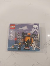 LEGO Seasonal: Halloween Haunt