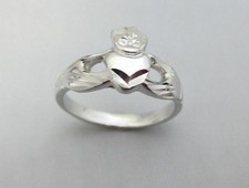Anello Claddagh Celtico