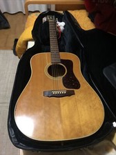 Chitarra acustica USA Guil d G 37. anete e acero con fondo arcuato.