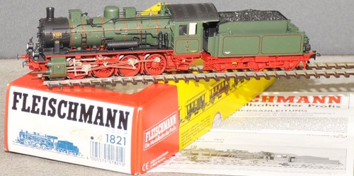 Fleischmann 1821 locomotiva - , a