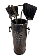 TRESPOLO IN FERRO BATTUTO