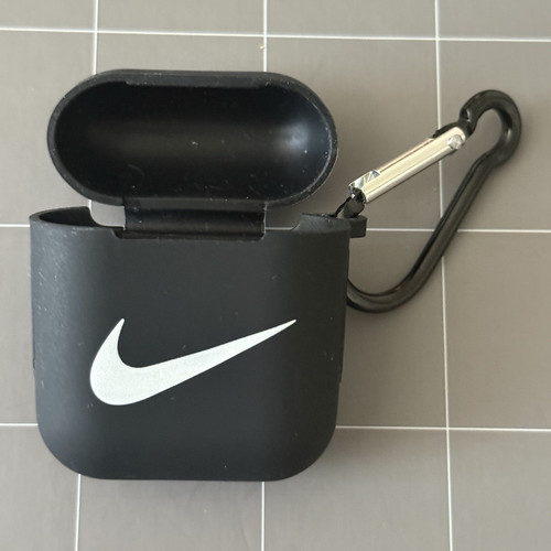 Nike black fitted case - nike,