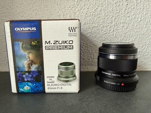 Olympus zuiko 45mm - 45mm, f/1.8