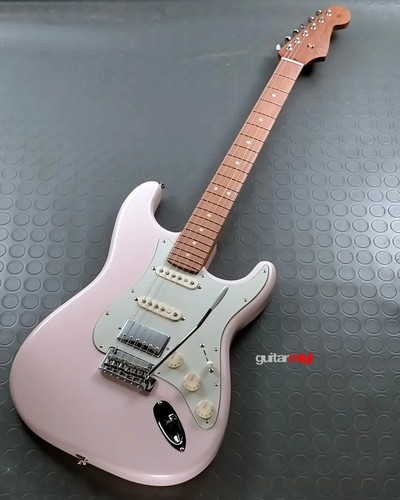 Fender stratocaster hybrid - stratocaster, ii