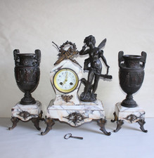 Ancienne pendule régule