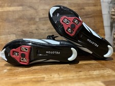 Peloton taglia UK 11 EU 46 -