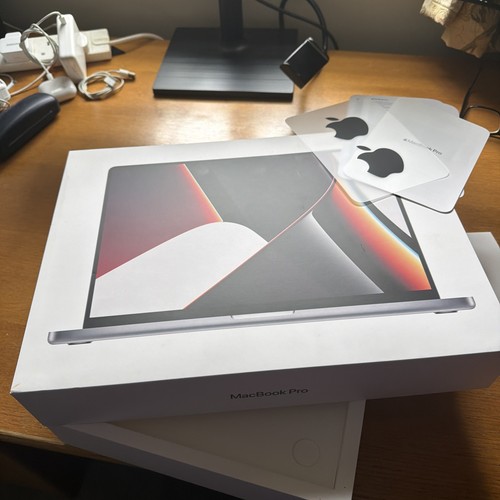 Macbook pro solo - macbook, scatola