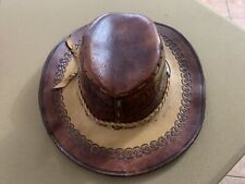 Cappello fatto a mano e decorato (provenienza Messico)