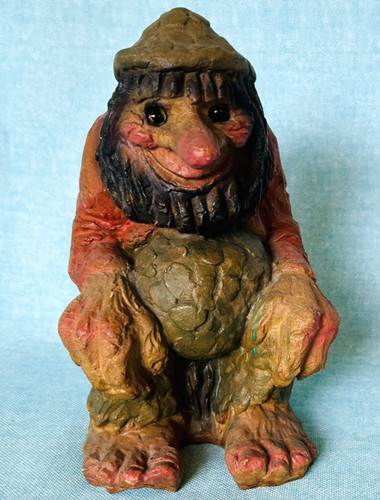 Nyform troll figurine - troll,
