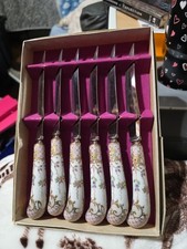 SHEFFIELD 6 STEAK KNIVES WITH