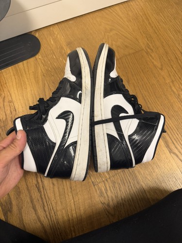 Air jordan mid - jordan,