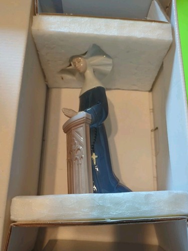 Lladro 5502 meditation blue - ,